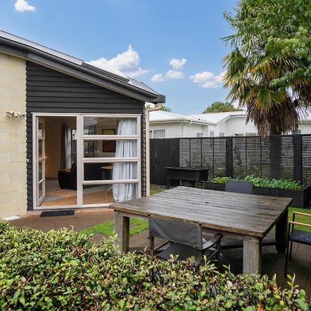 Sunny, Quiet, 2-Bedroom Unit In Fabulous Location! ケンブリッジ エクステリア 写真