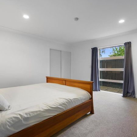Sunny, Quiet, 2-Bedroom Unit In Fabulous Location! ケンブリッジ エクステリア 写真