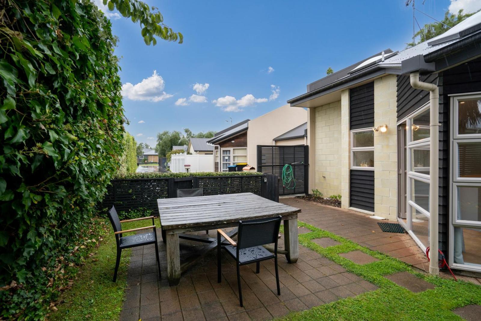 Sunny, Quiet, 2-Bedroom Unit In Fabulous Location! ケンブリッジ エクステリア 写真